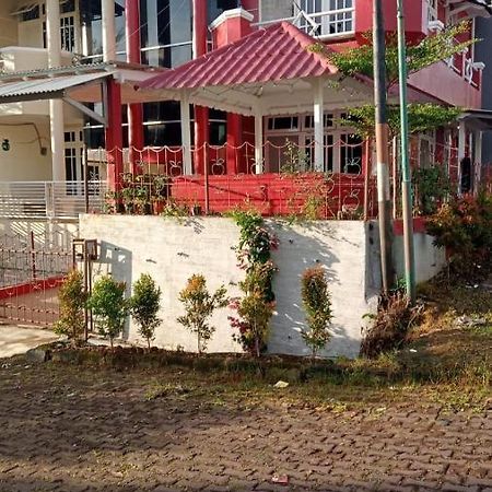 Villa Musti Green Apple Cipanas Sindanglaya Екстериор снимка