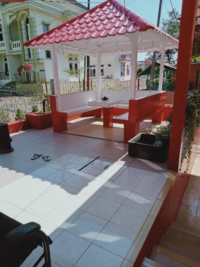 Villa Musti Green Apple Cipanas Sindanglaya Екстериор снимка